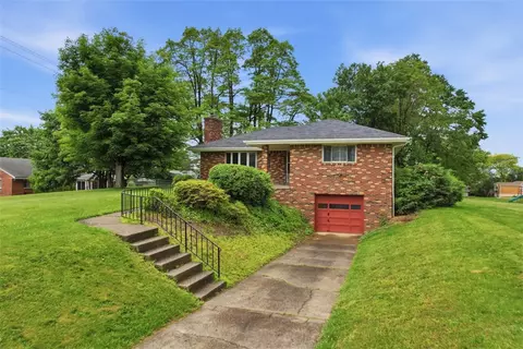 16 Robin Rd, Mckees Rocks, PA 15136