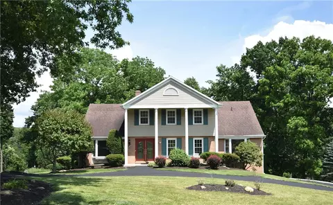 1733 Hathaway Ln, Pittsburgh, PA 15241