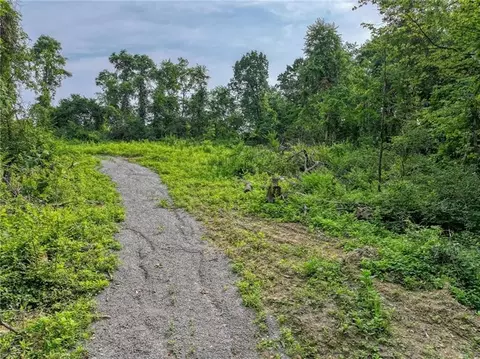 0 Nickson Rd, Coraopolis, PA 15108