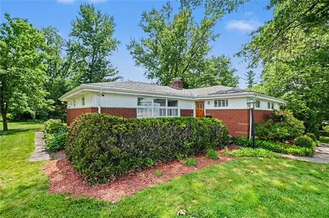 906 Bridge Ave, Greensburg, PA 15601