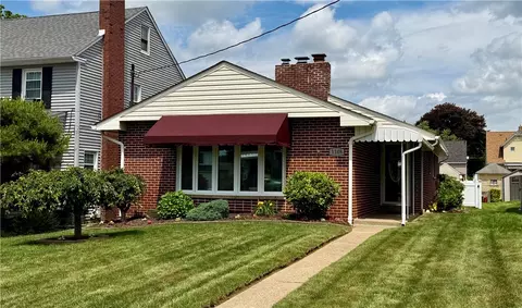 1108 Lane Ave, Natrona Heights, PA 15065