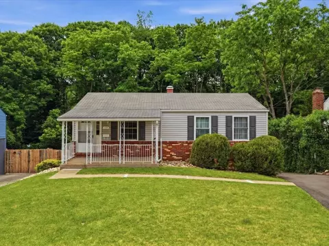 5255 Elmwood Dr, Pittsburgh, PA 15227