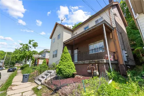 344 Plum St, Carnegie, PA 15106