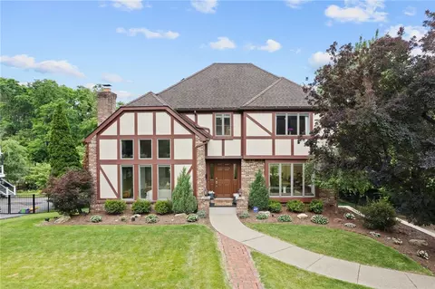 29 Jaycee Dr, Pittsburgh, PA 15243