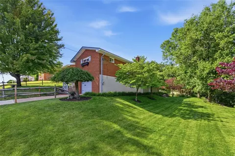 1118 Flora St, Pittsburgh, PA 15212