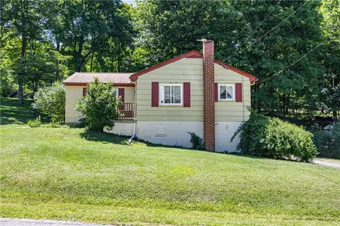 150 Maple Dr, New Kensington, PA 15068