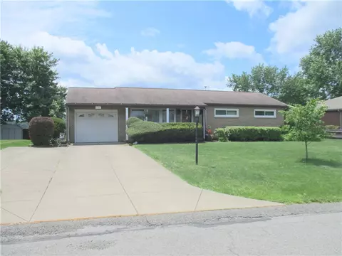 1797 Overlook Dr, Ambridge, PA 15003