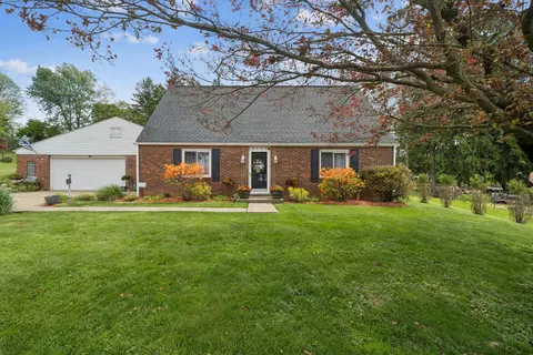 3127 Chestnut St, Murrysville, PA 15668