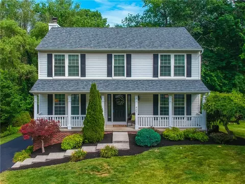 407 Poplar Ct, Moon Twp, PA 15108