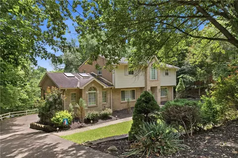 131 Elm Rd, Pittsburgh, PA 15237