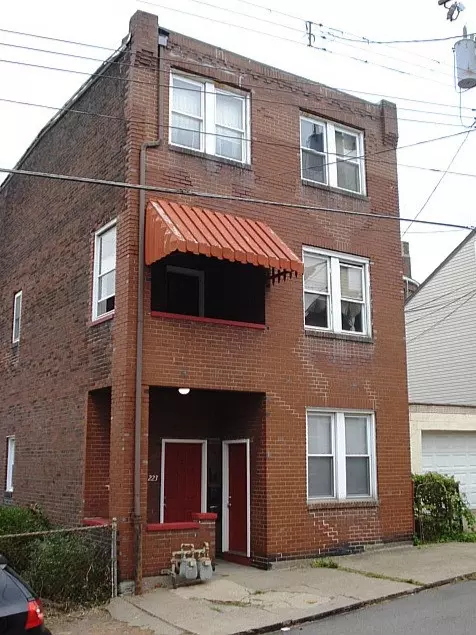 223 42nd St, Pittsburgh, PA 15201