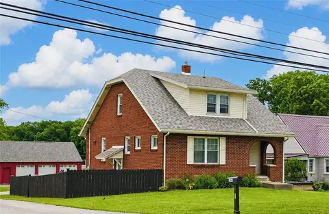 160 N Duffy Rd, Butler, PA 16001