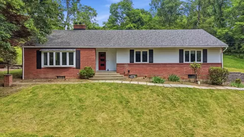 1260 Fox Chapel, Pittsburgh, PA 15238