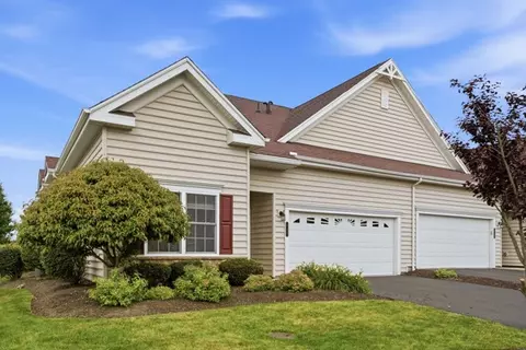 615 Old Glory Ln, Freedom, PA 15042