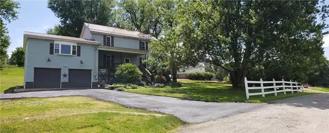 222 Painter Rd, Smithton, PA 15479