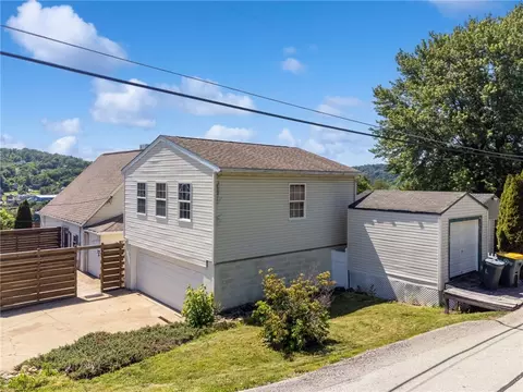 512 5th St, Webster, PA 15087