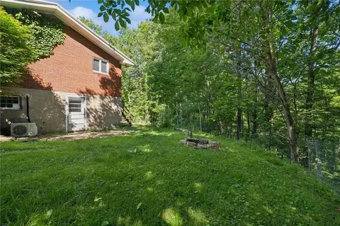 Exterior - 6290 Italy Rd, Export, PA 15632 photo 6 of 8