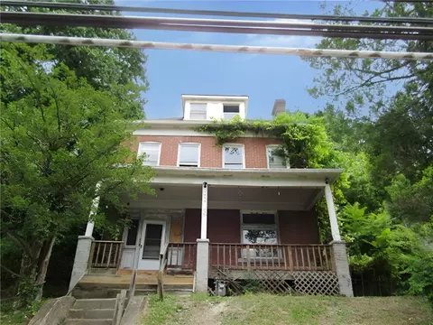 1058 Blackadore St, Pittsburgh, PA 15221