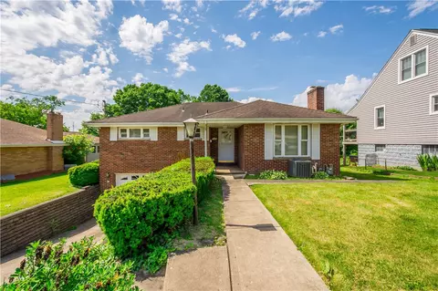 1599 Collier Ave, Carnegie, PA 15106
