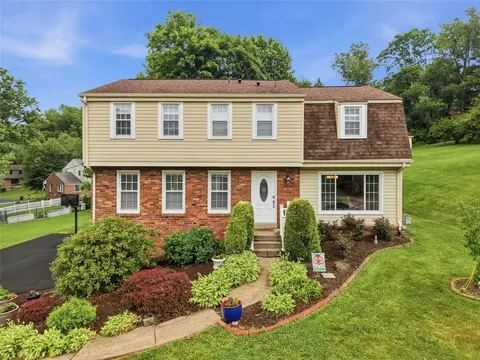 2475 Southvue, Pittsburgh, PA 15241