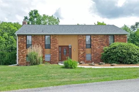 101 Teton Dr, Pittsburgh, PA 15239