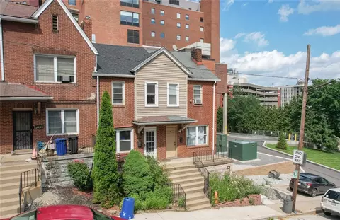 130 Chesterfield Rd, Pittsburgh, PA 15213