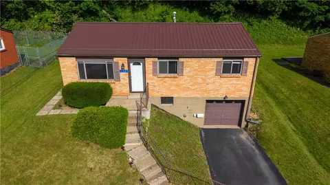 152 Black Hills Rd, Pittsburgh, PA 15239