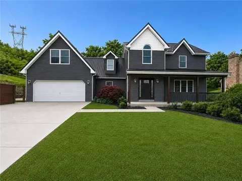 129 Fireside Dr, Canonsburg, PA 15317