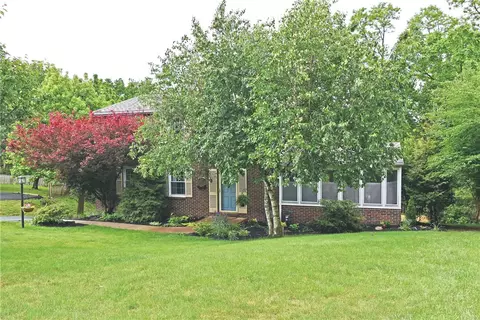 1770 Norsen, Pittsburgh, PA 15243