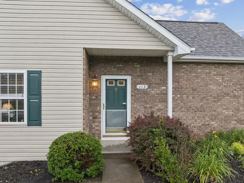 113 Clearwater, Ellwood City, PA 16117