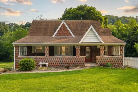 3747 Bull Crk, Tarentum, PA 15084