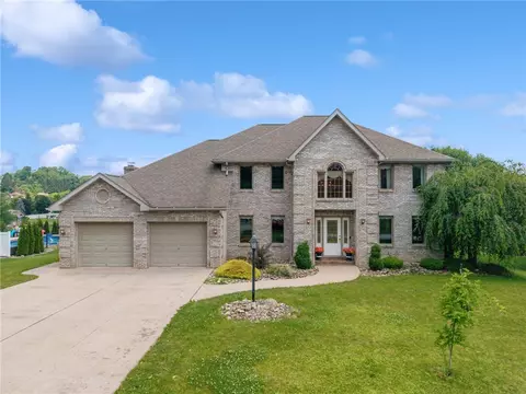 809 Rembrandt Cir, Irwin, PA 15642