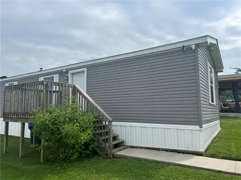 544 Renee Cir, Mount Pleasant, PA 15666