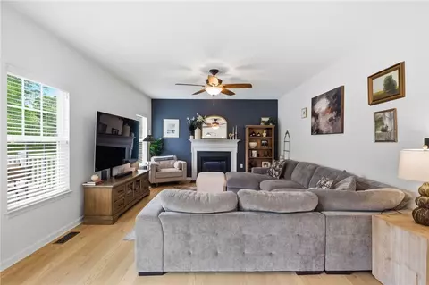 Living - 174 Broadstone Dr, Mars, PA 16046 photo 1 of 3