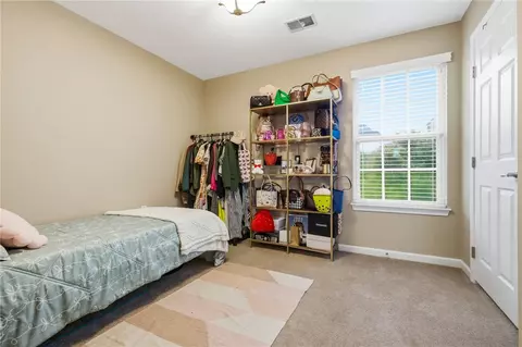 Bedroom - 174 Broadstone Dr, Mars, PA 16046 photo 2 of 3