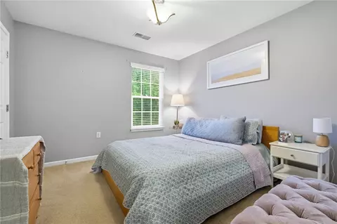 Bedroom - 174 Broadstone Dr, Mars, PA 16046 photo 3 of 3