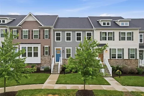 196 Moyer Hl, Cranberry Township, PA 16066