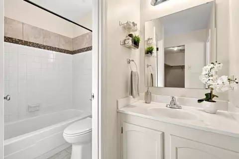 Bath - 1561 Pinehurst, Pittsburgh, PA 15241 photo 3 of 3