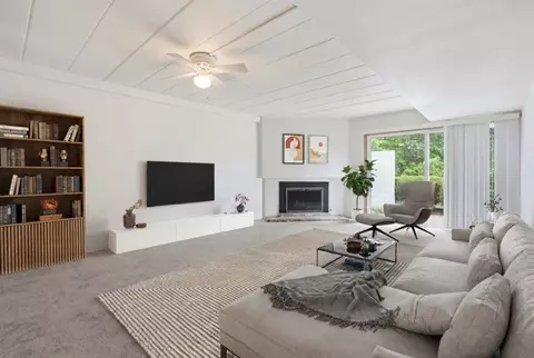 Living - 1561 Pinehurst, Pittsburgh, PA 15241 photo 4 of 4