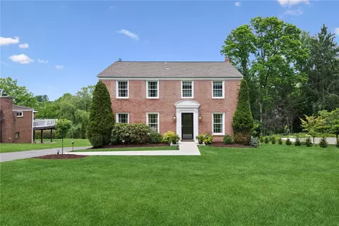 2644 Monterey Dr, Pittsburgh, PA 15241