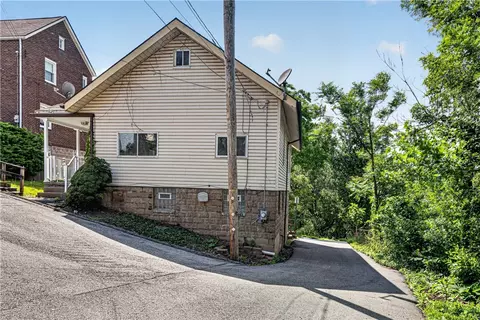 2807 Fayette St, Mckeesport, PA 15132