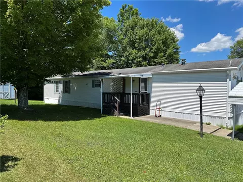 1 Grandview Dr #13, Hadley, PA 16130