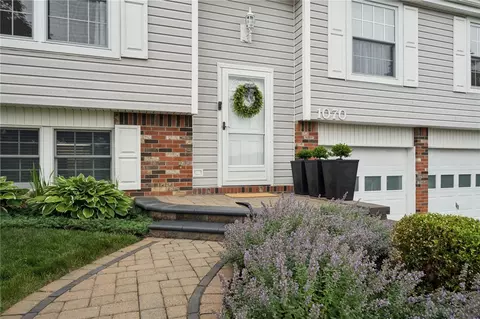 1070 Saybrook Dr, Greensburg, PA 15601