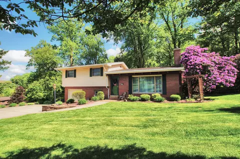 310 North, Jeannette, PA 15644