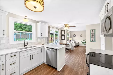 Kitchen - 345 Celestial Dr, Freedom, PA 15042 photo 4 of 5