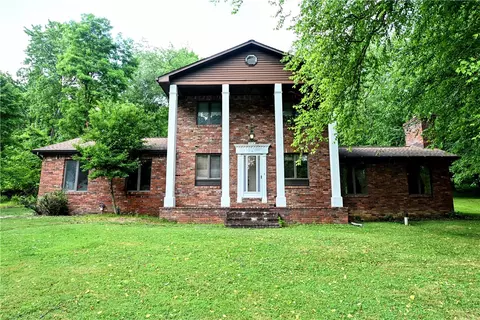 711 Dutch Hill Rd, Oakdale, PA 15071