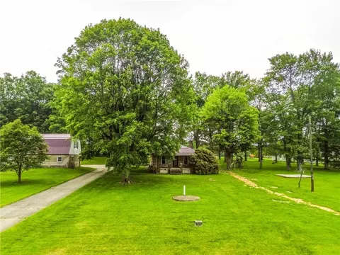 392 Griffith Ave, Mineral Point, PA 15942