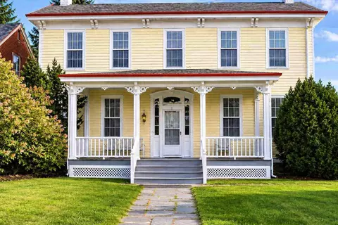 4111 Brownsville, Pittsburgh, PA 15227