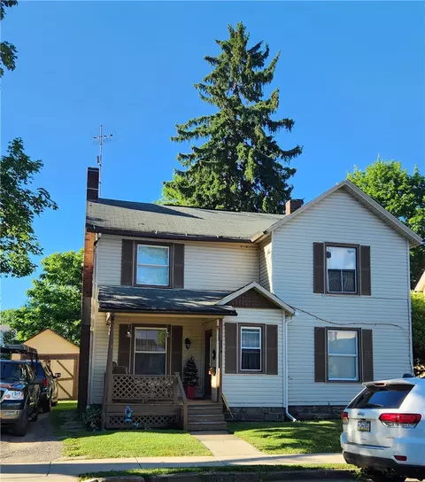 224 Clinton St, Greenville, PA 16125