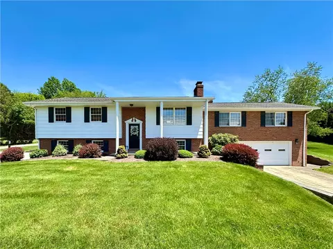 611 W Englewood Ave, New Castle, PA 16105